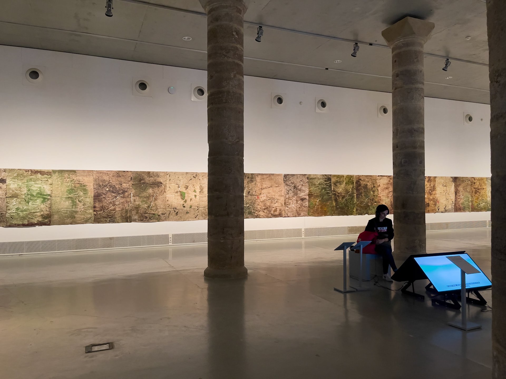 Exposición "Cossos d’aigua. Encarnacions aquoses de matèries i signes", La Panera, Lleida, 2024